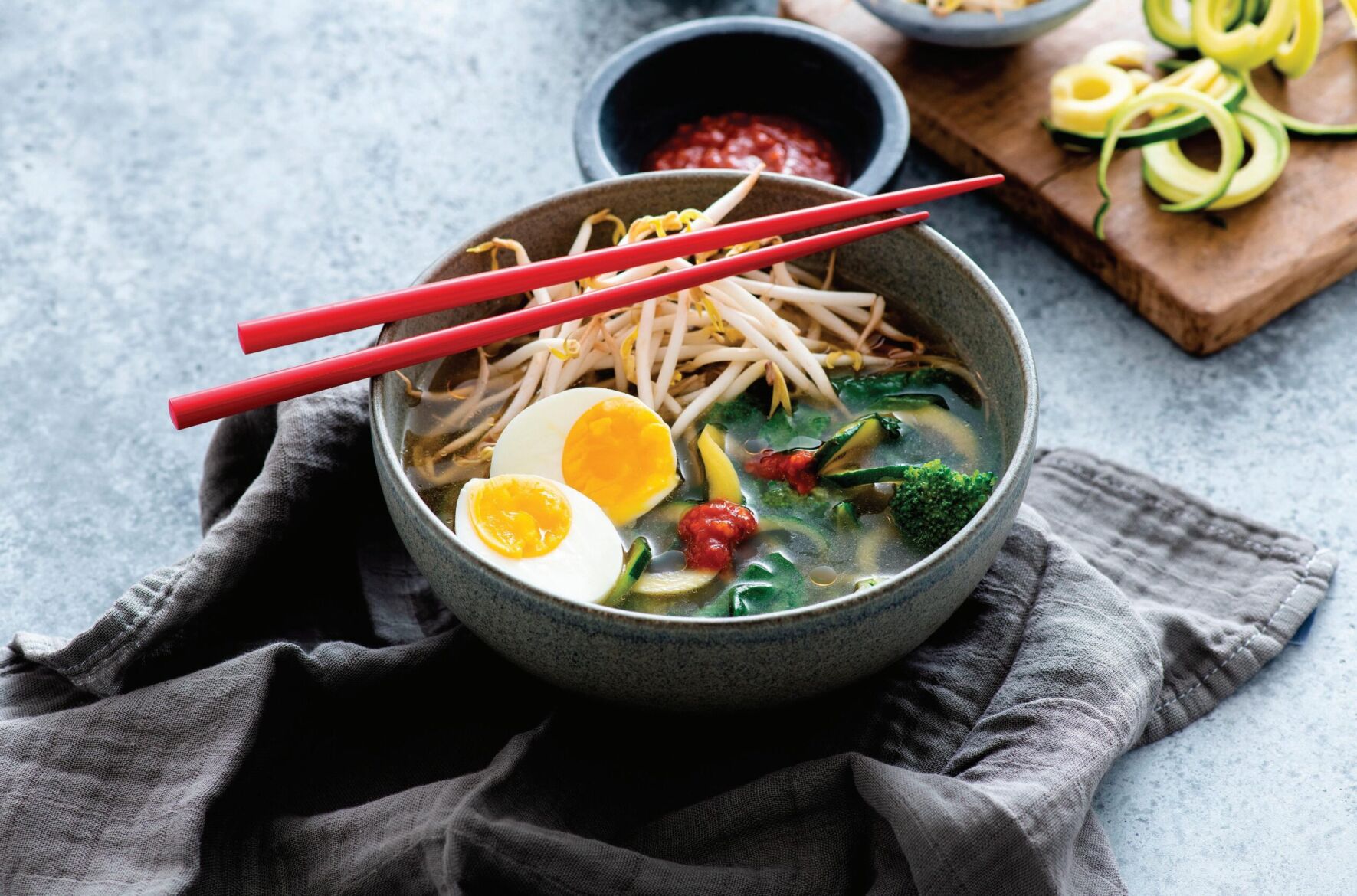 VEGETARIAN RAMEN ZOODLE BOWLS